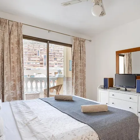 Castle Harbour Melanie's By Lovetenerife * Los Cristianos (Tenerife)